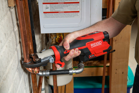 Revolutionizing Pipe Installation: The RIDGID RP 251 Compact Press Tool