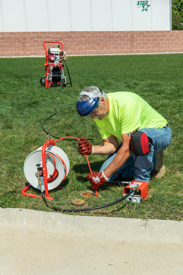 RIDGID 63882 KJ-2200-C Water Jetter with Pulse, H-61, H-62, and H-64 1/8" NPT Nozzles, H-71 and H-72 1/4" NPT Nozzles, 75' x 3/16" Trap Hose, FV-1 Foot Valve, Nozzle Cleaning Tool, and H-1235 Wash Wand Hose 1/2" x 35', H-30 Cart, and 110' x 1/4" Jet Hose RIDGID